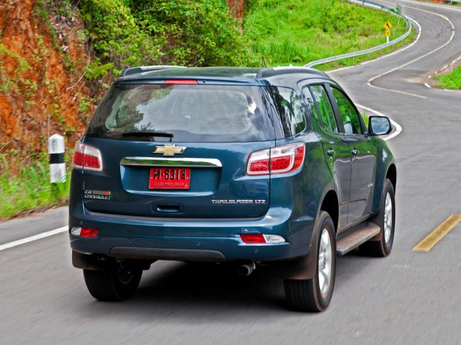  Chevrolet TrailBlazer 2012 года  (TH) (фото 15 из 21)